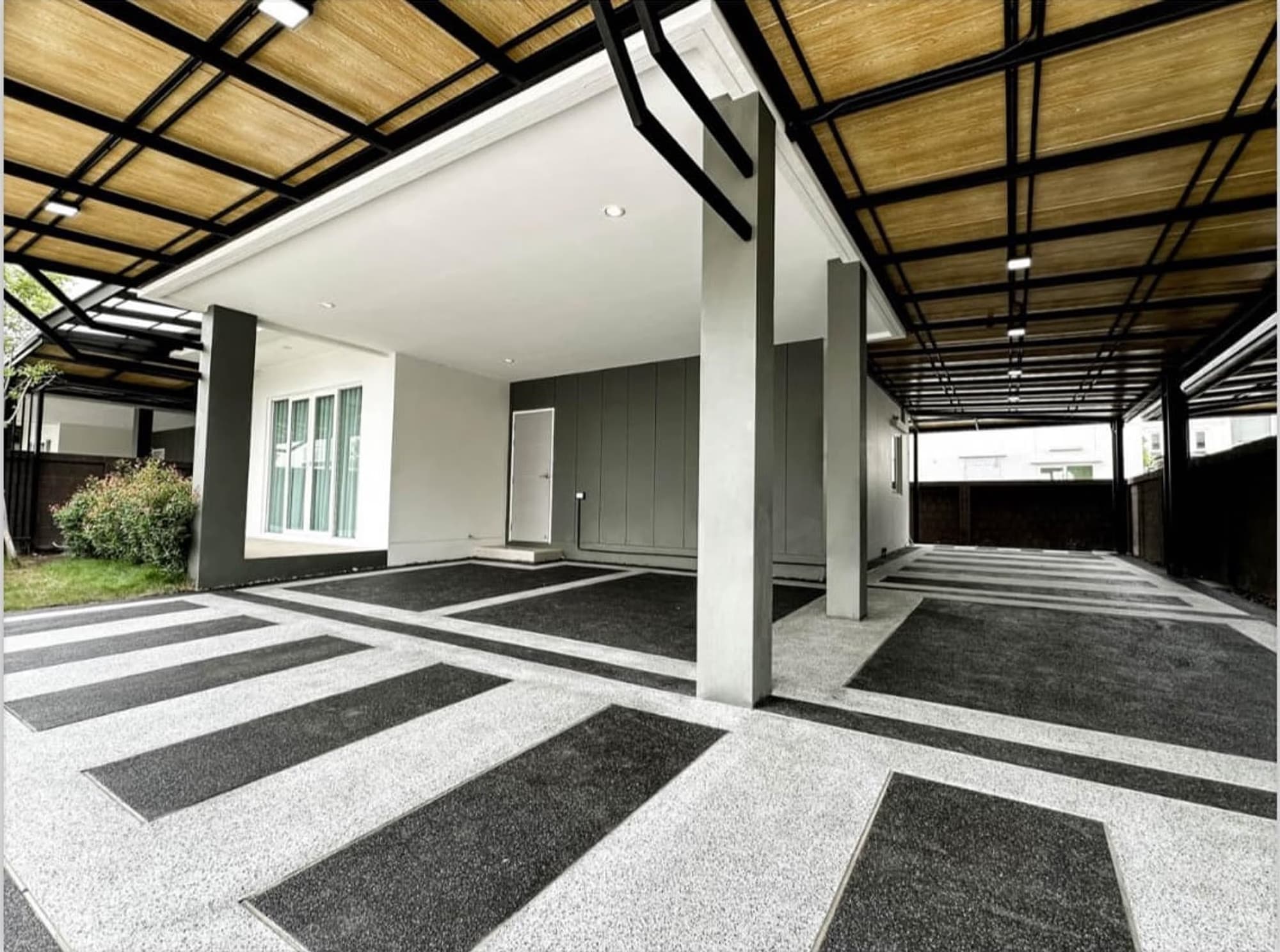4 Bed House for Sale in undefined - Image 12