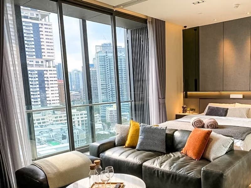 1 Bedroom Condo