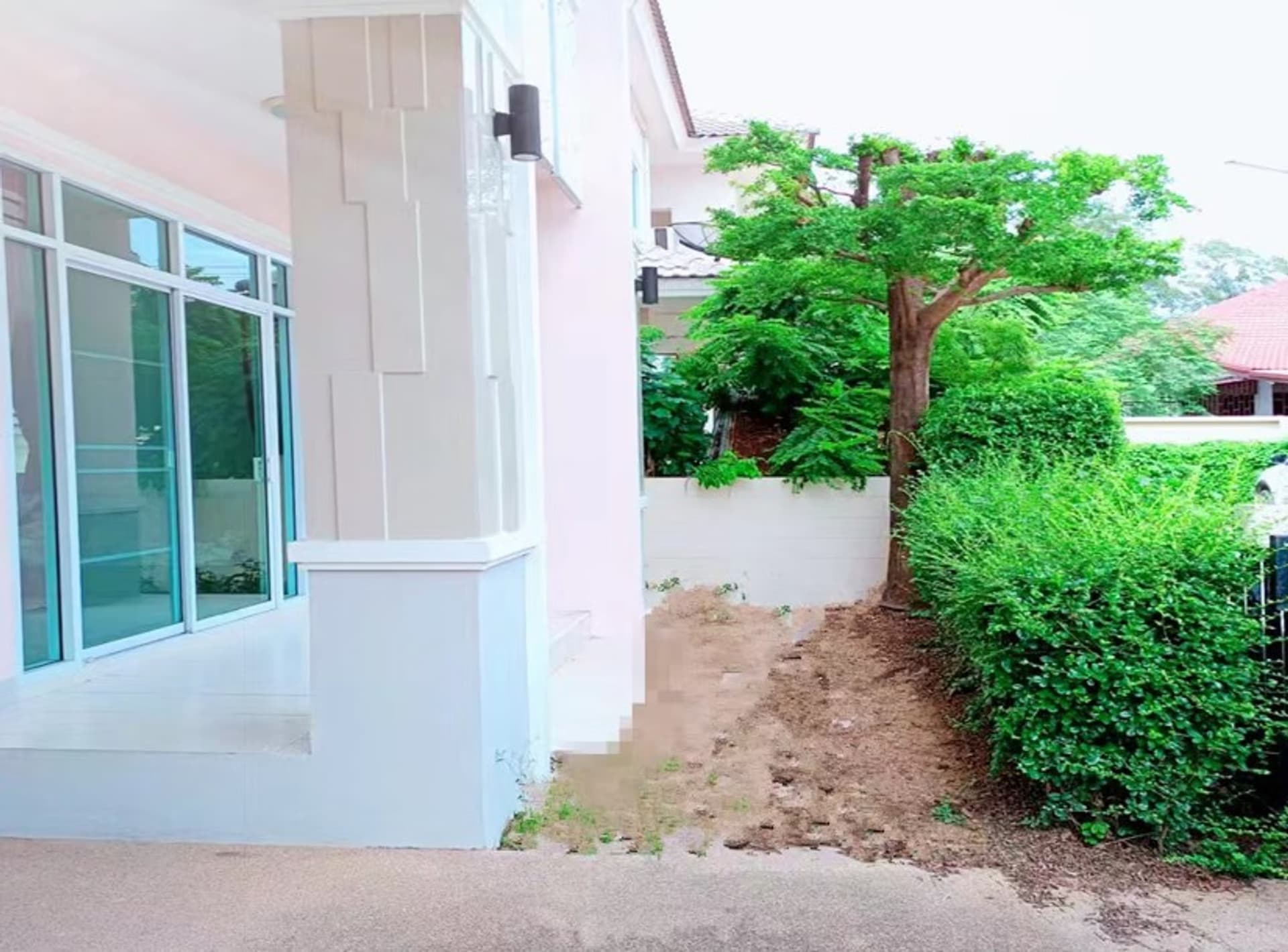 3 Bed House for Rent in Saraphi - Image 10
