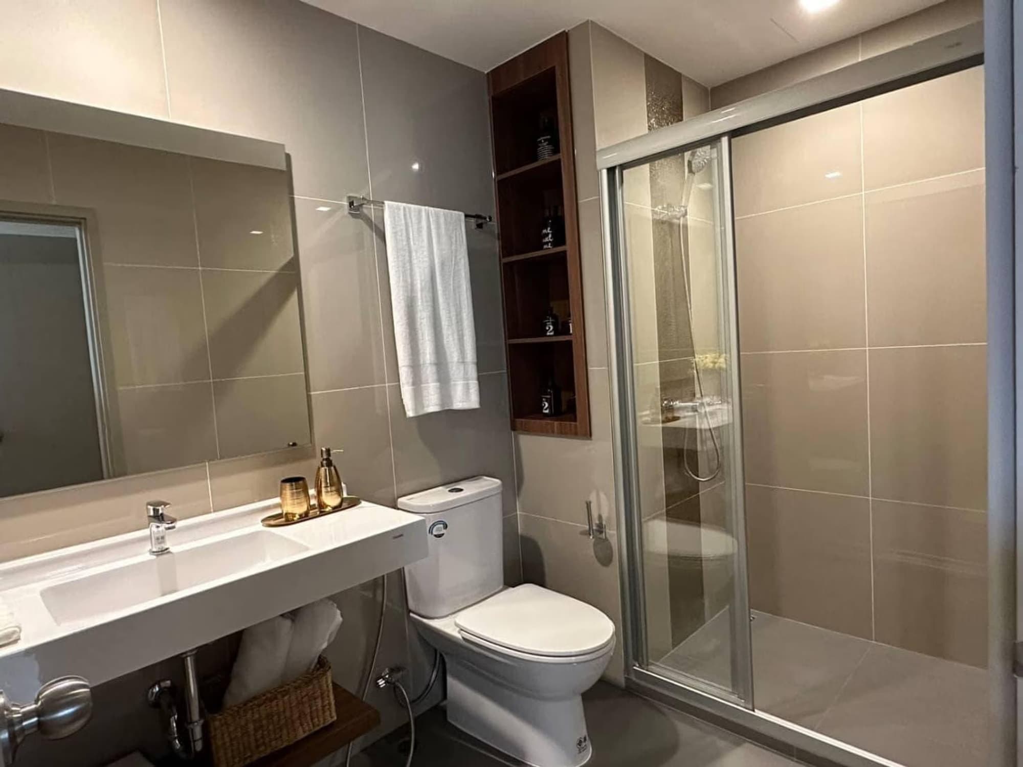 2 Bedroom Condo - Image 5