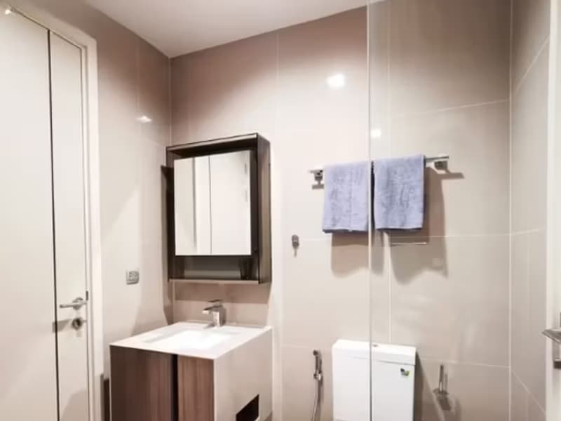 1 Bedroom Condo