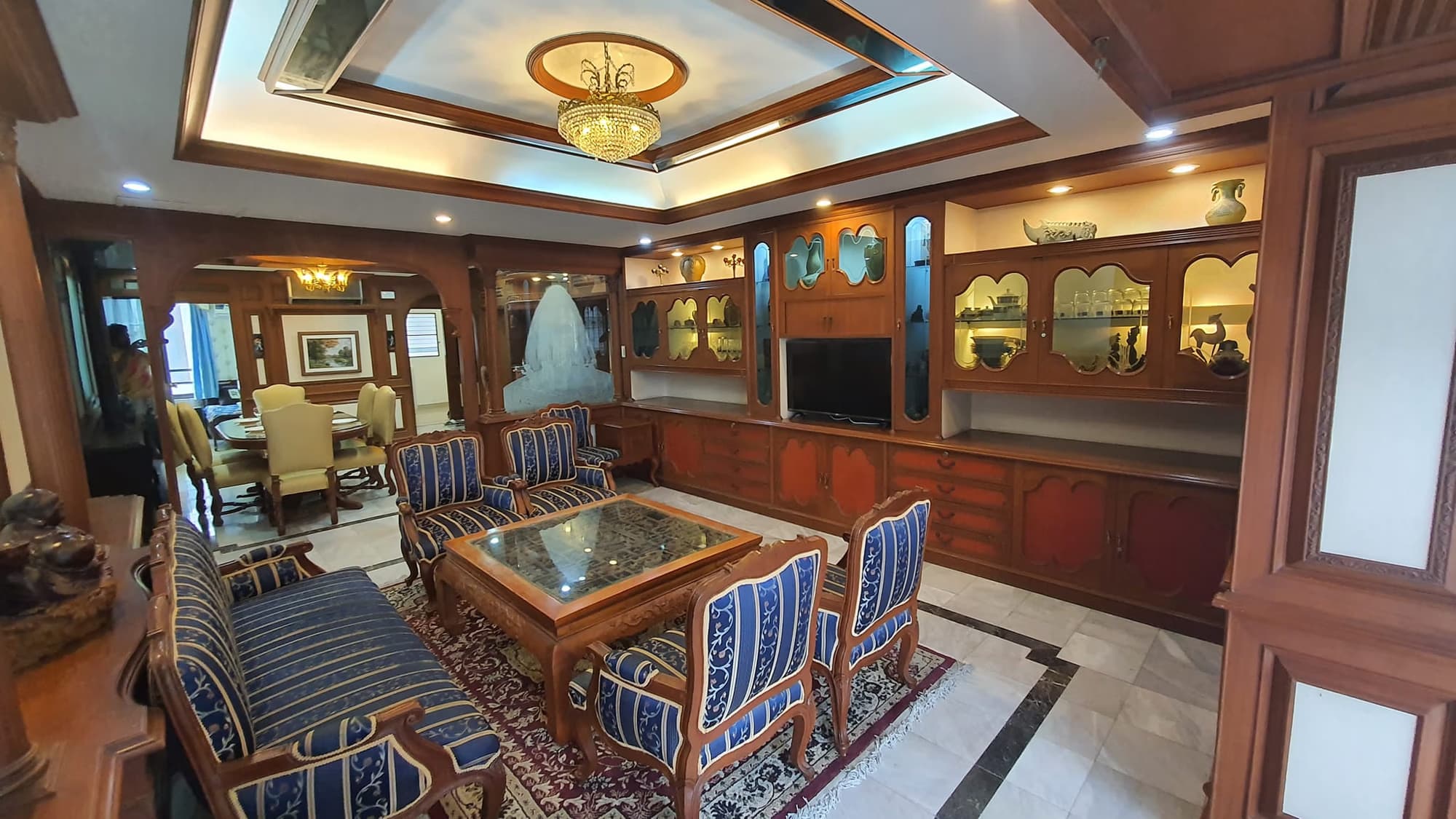 3 Bed Condo for Rent and Sale in Watthana - Image 1