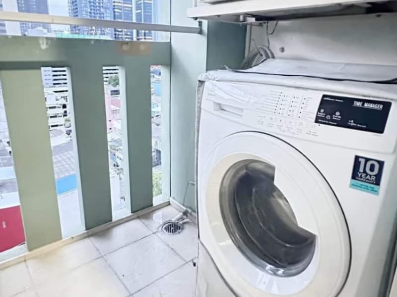 1 Bed Condo for Rent  Near Phra Ram 9 MRT