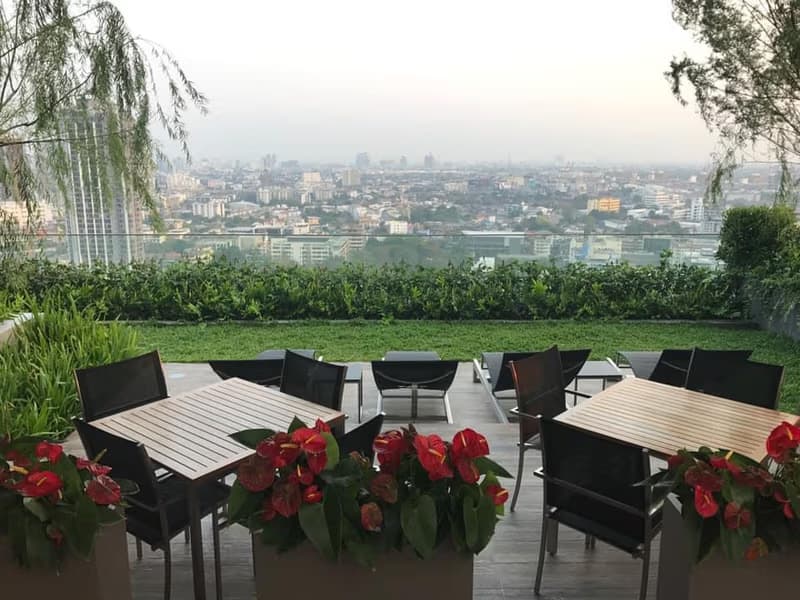 1 Bed Condo for Sale  Near Ekkamai BTS
