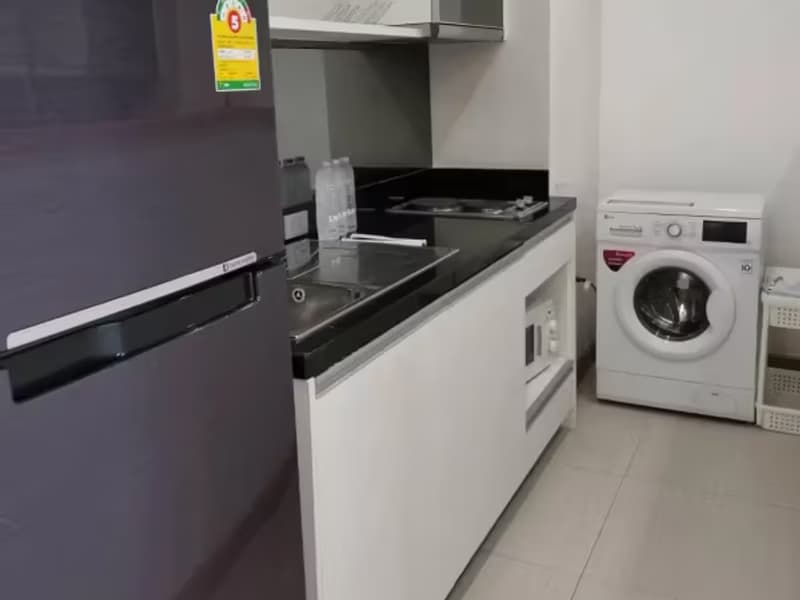 1 Bedroom Condo