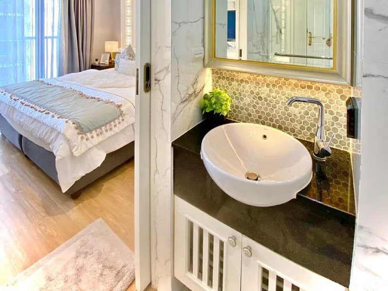  Park 24 (Park Origin Phrom Phong)