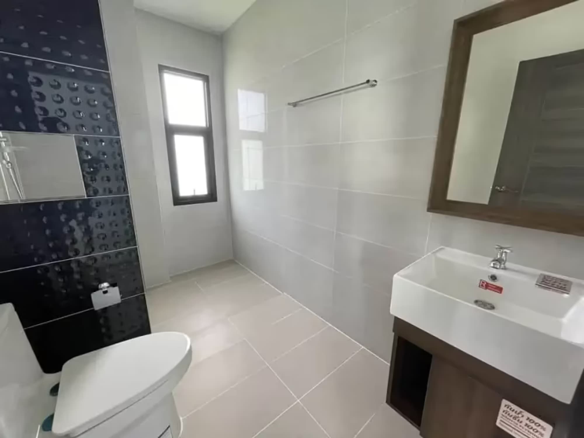 3 Bedroom House - Image 2