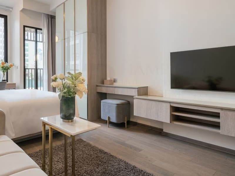 1 Bed Condo for Rent and Sale  Near Phaya Thai BTS