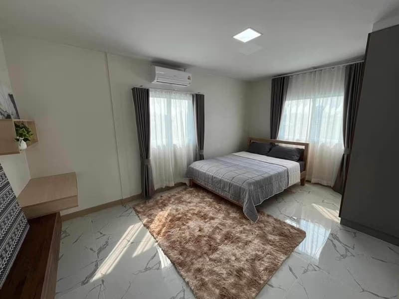 5 Bed House for Rent in Doi Saket