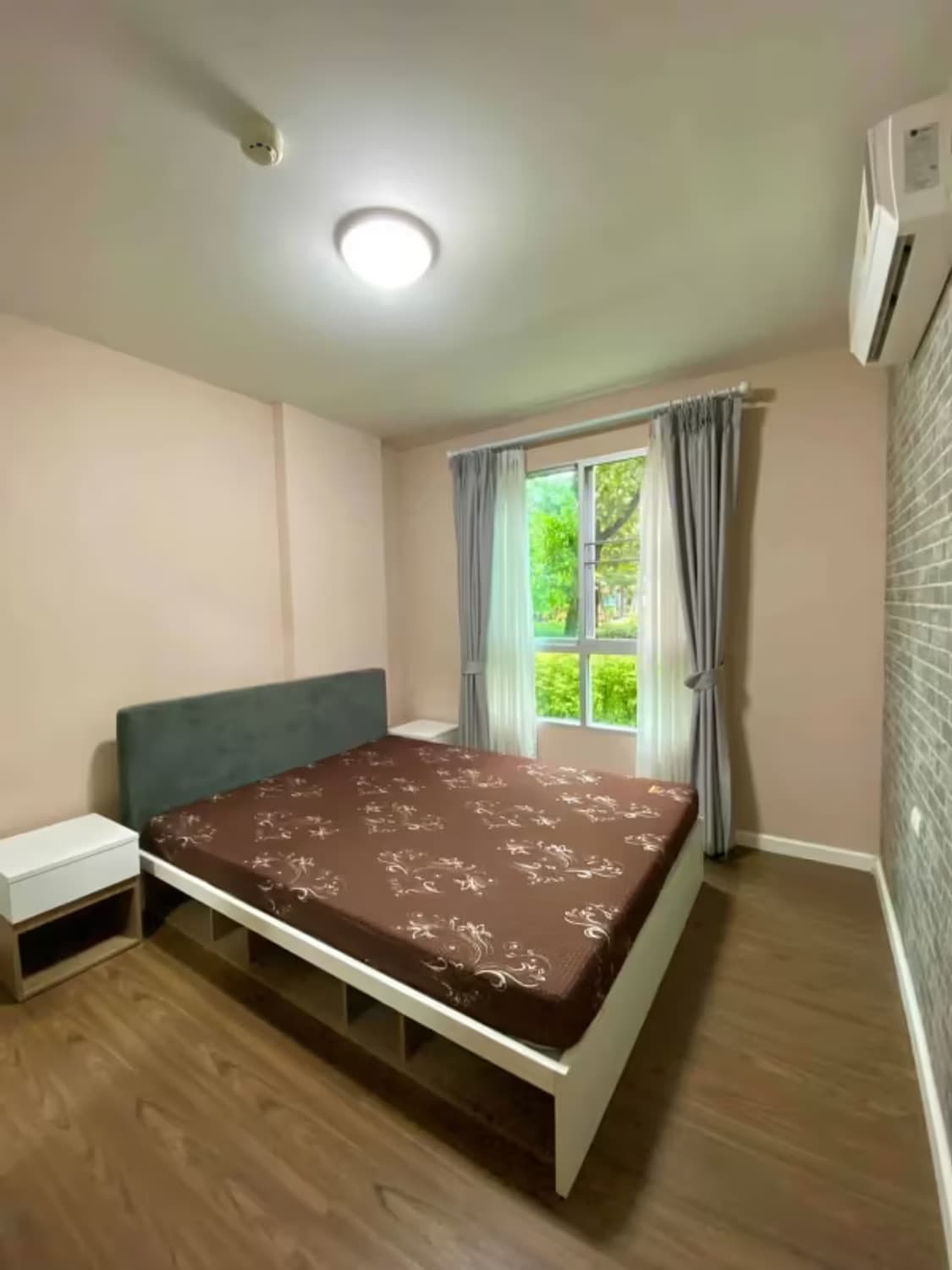 1 Bedroom Condo - Image 4