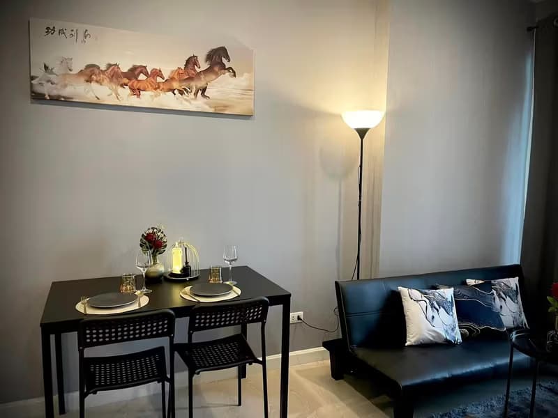 1 Bedroom Condo