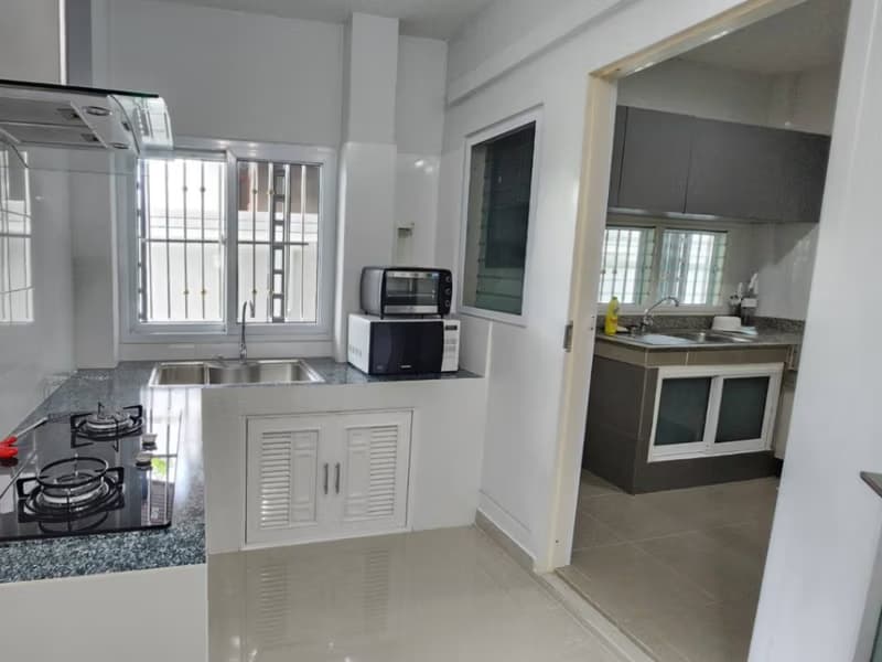 4 Bed House for Rent in Mueang Chiang Mai