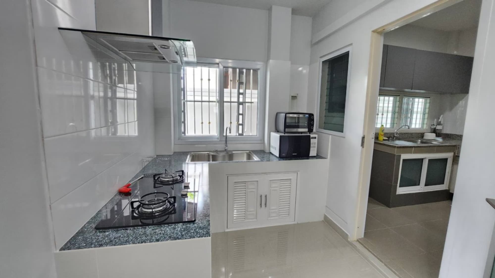 4 Bed House for Rent in Mueang Chiang Mai - Image 6