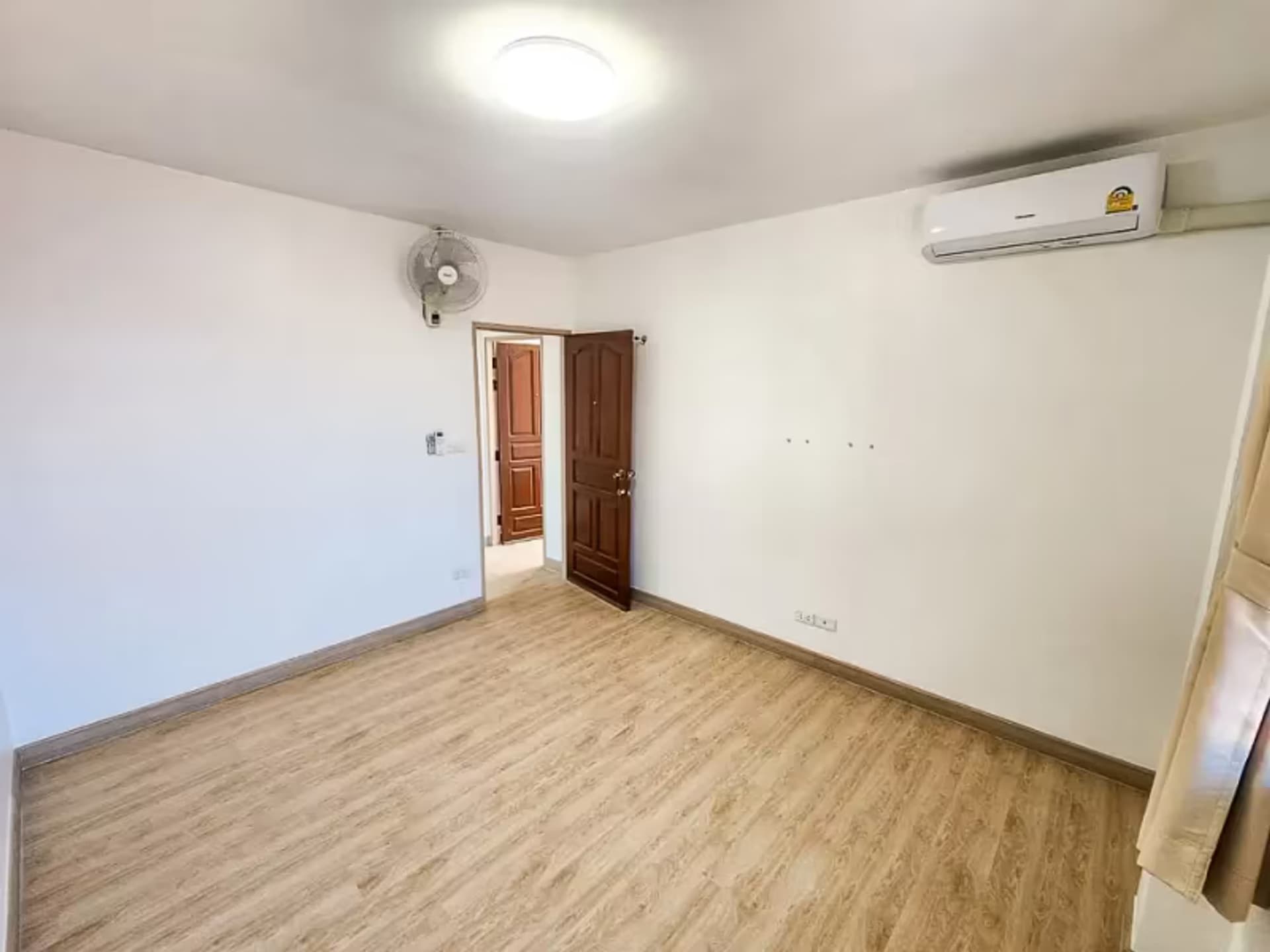 4 Bedroom House - Image 19