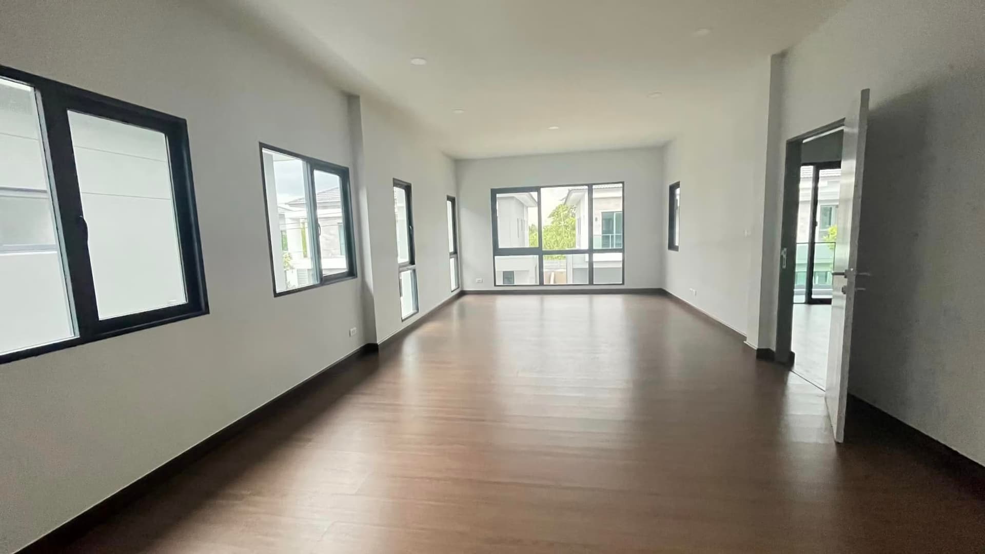 5 Bed House for Sale in Bang Phli - Image 18
