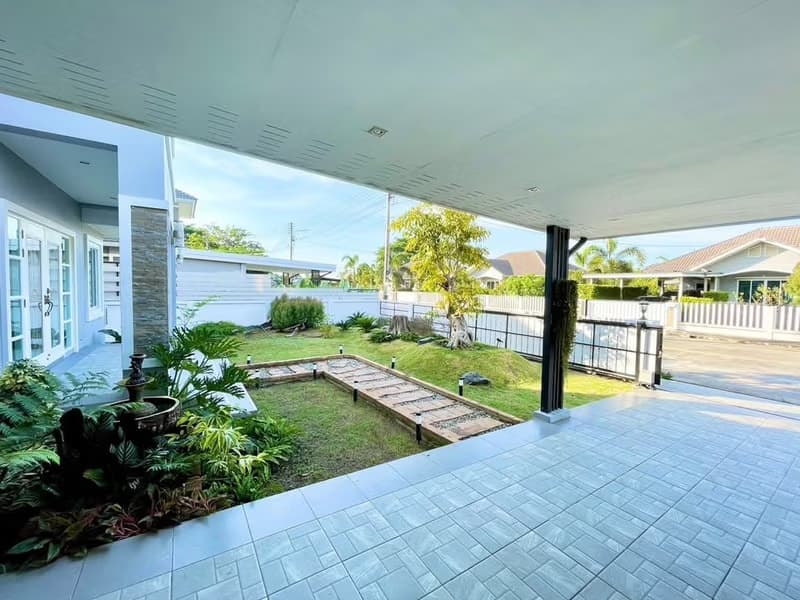 4 Bed House for Rent in San Sai
