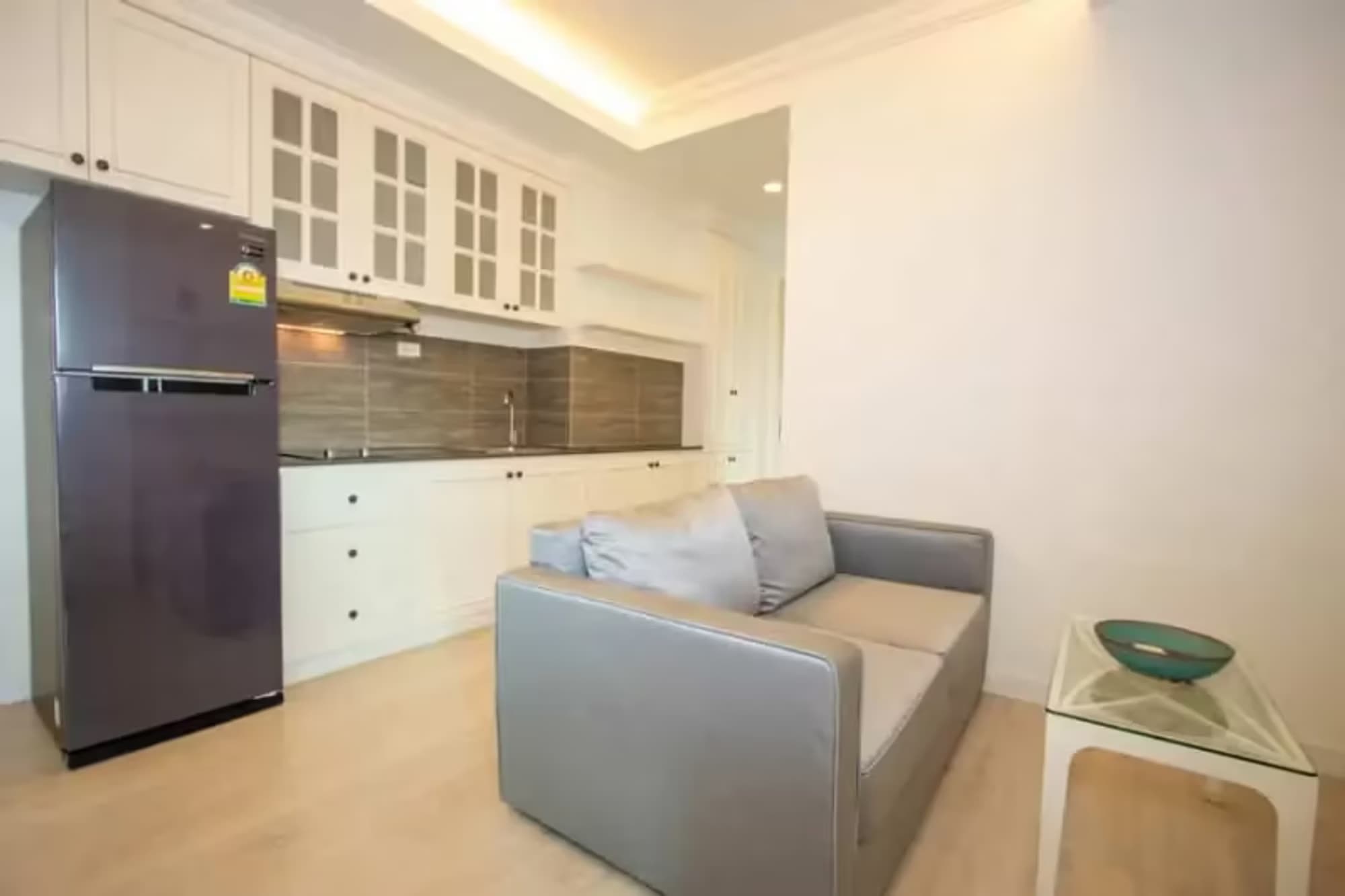 1 Bedroom Condo - Image 8