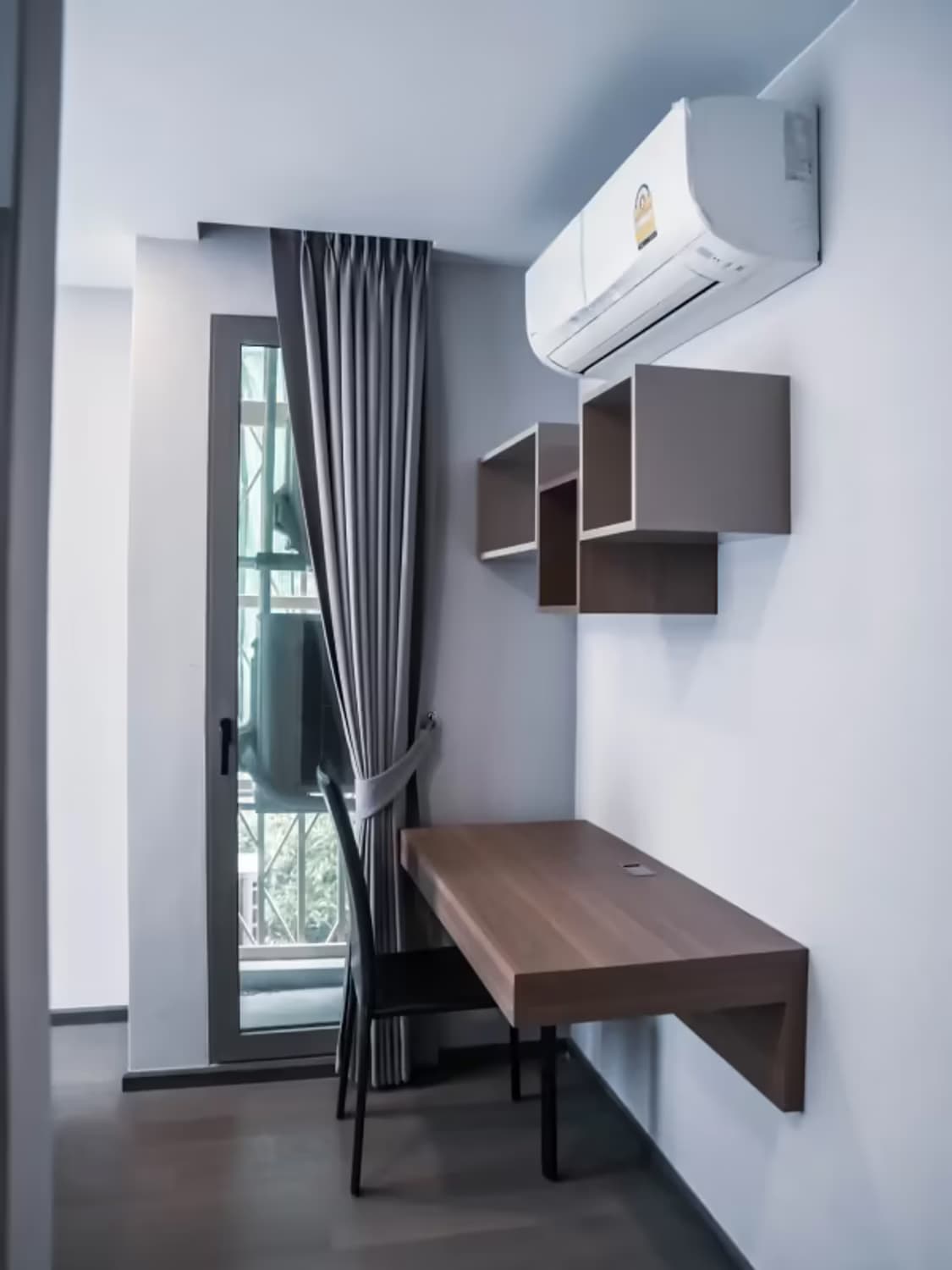 2 Bedroom Condo for Rent at KLASS Siam - Image 4