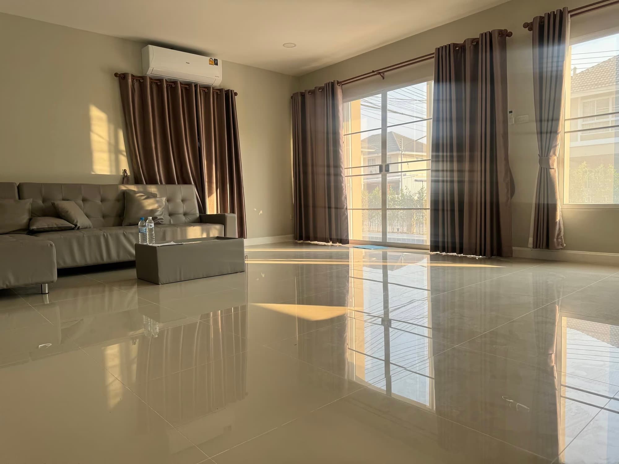 4 Bed House for Rent in San Kamphaeng - Image 3