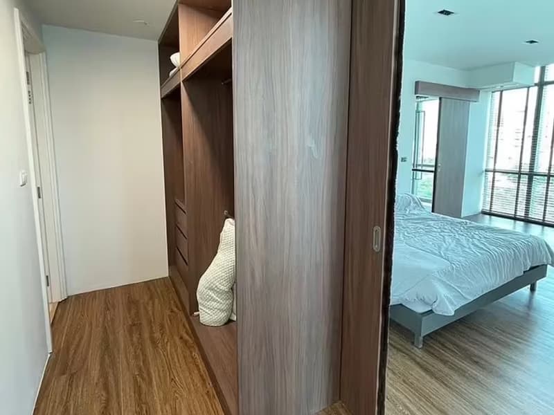 Condo for Sale at The Room Sukhumvit 21