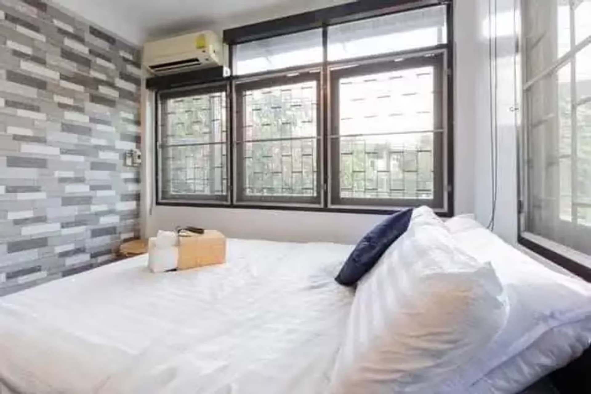 4 Bedroom House - Image 2