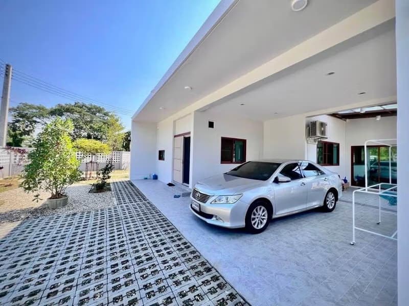 3 Bed House for Rent in Hang Dong District