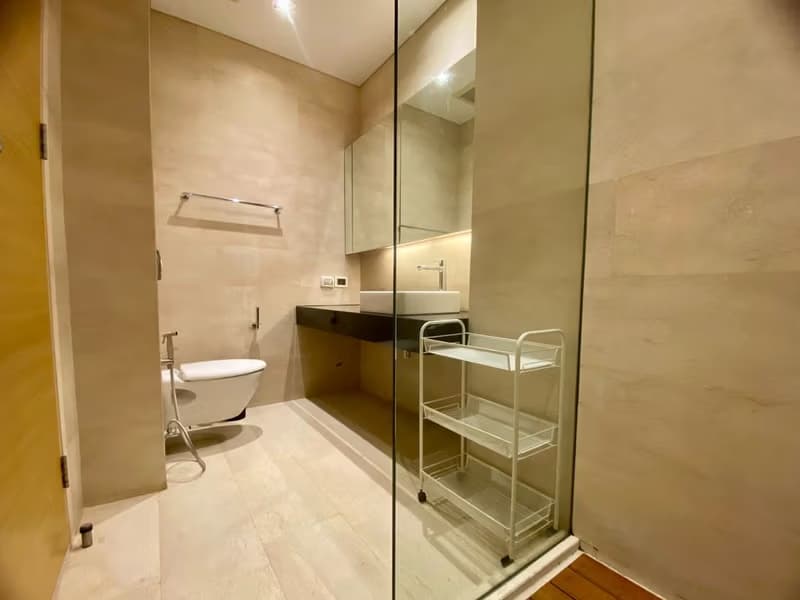 1 Bedroom Condo