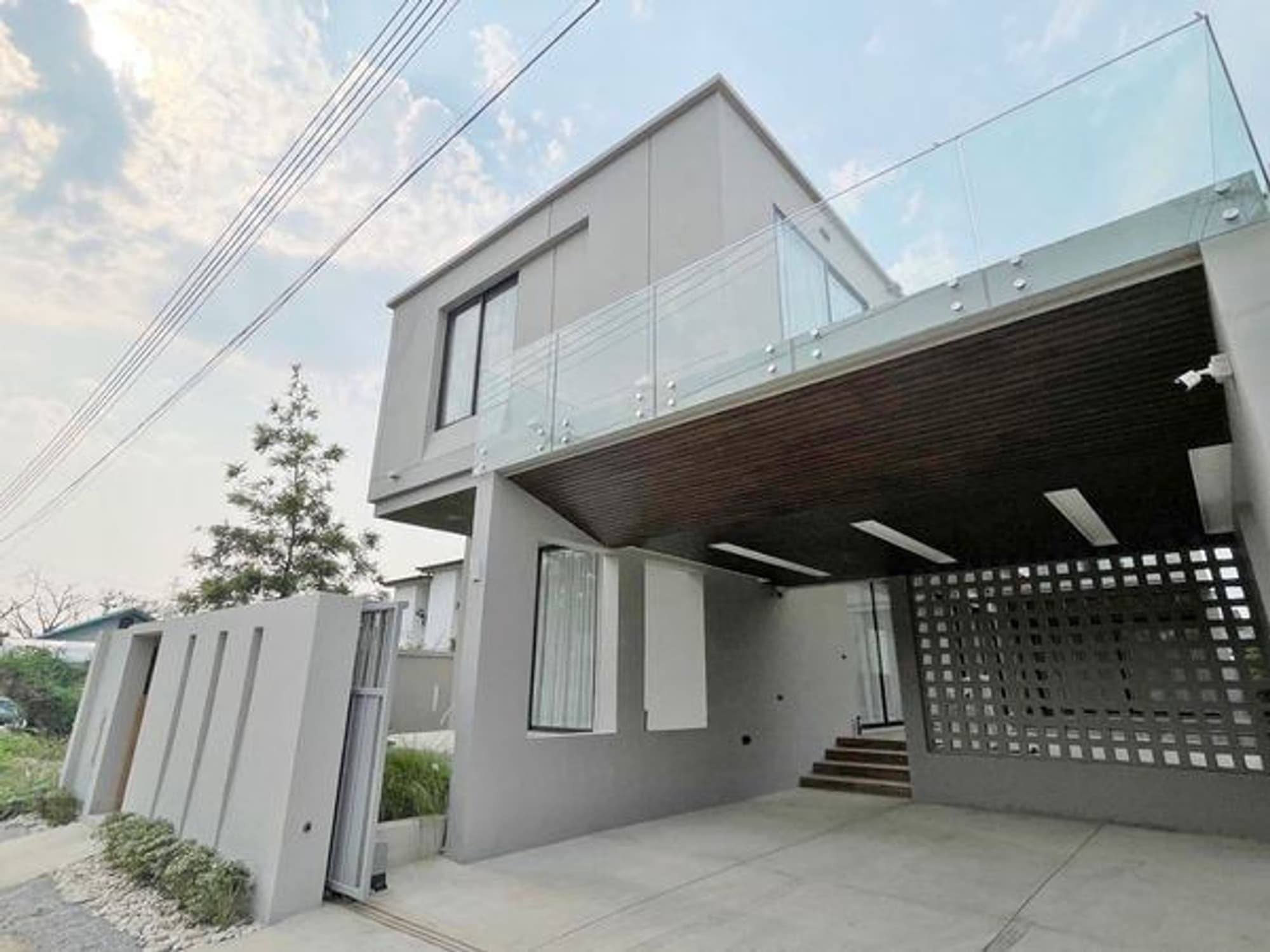 4 Bed House for Rent in San Kamphaeng - Image 27