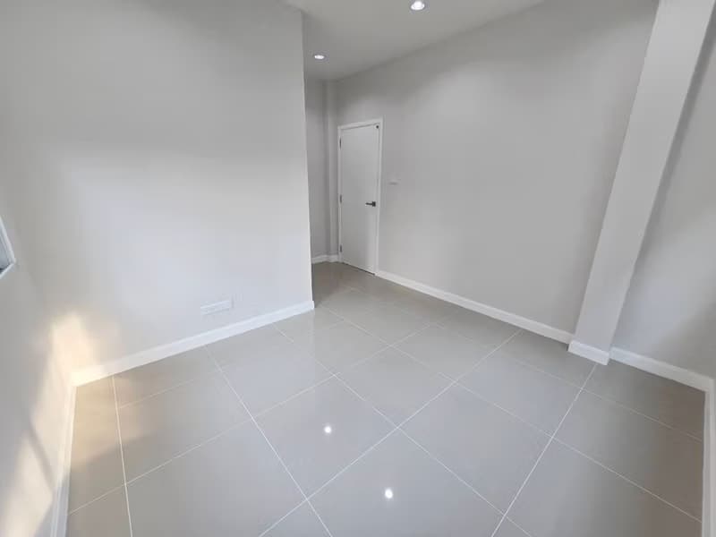 House for Sale in Ton Pao, San Kamphaeng.