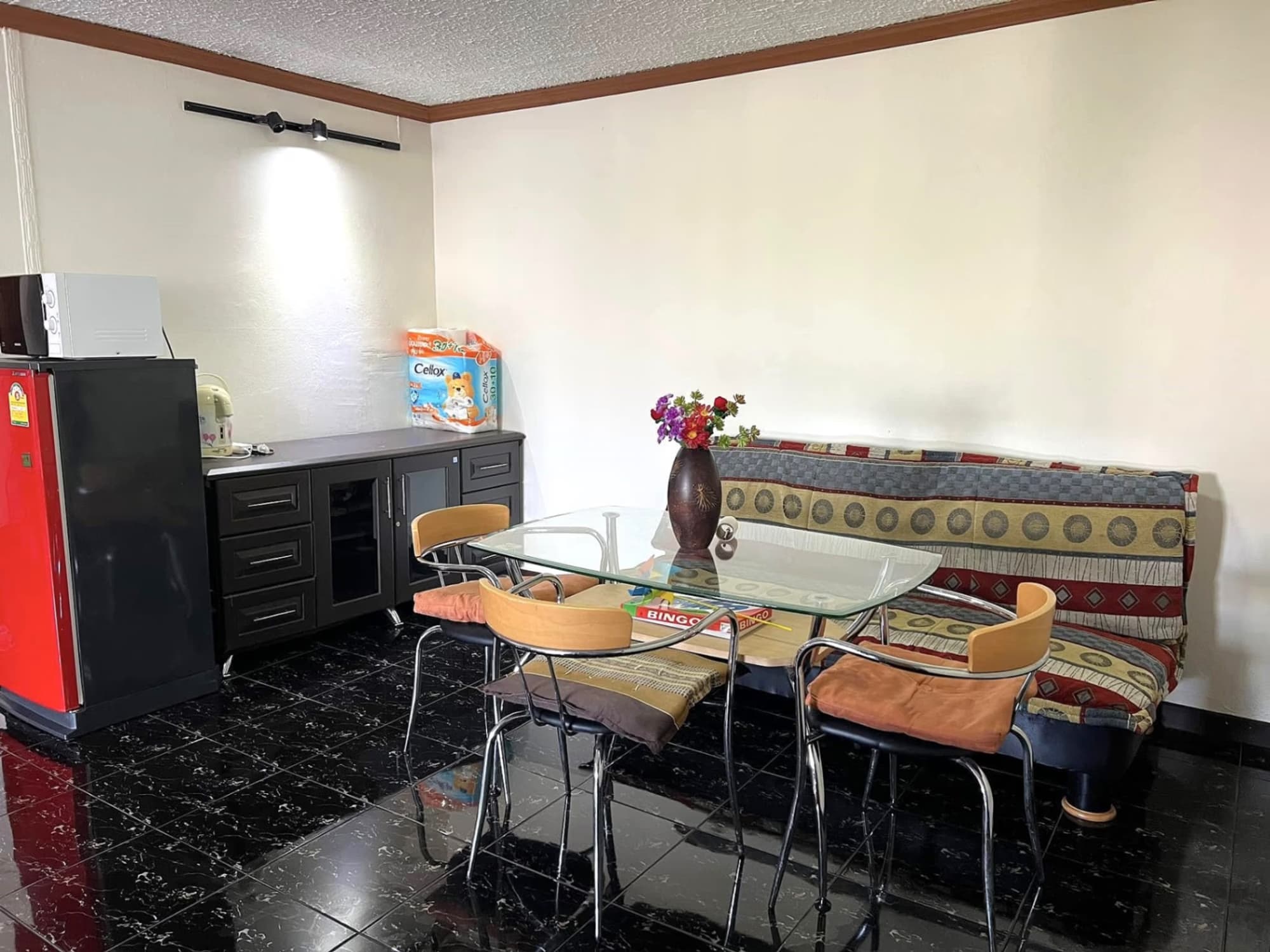 2 Bed Condo for Rent in Mueang Chiang Mai - Image 2