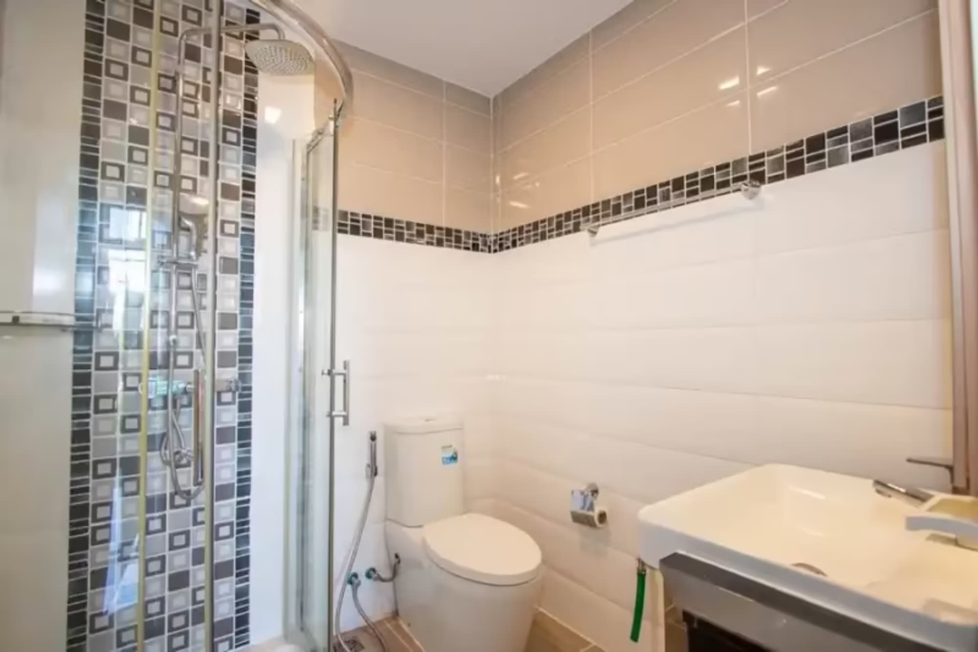 1 Bedroom Condo - Image 2