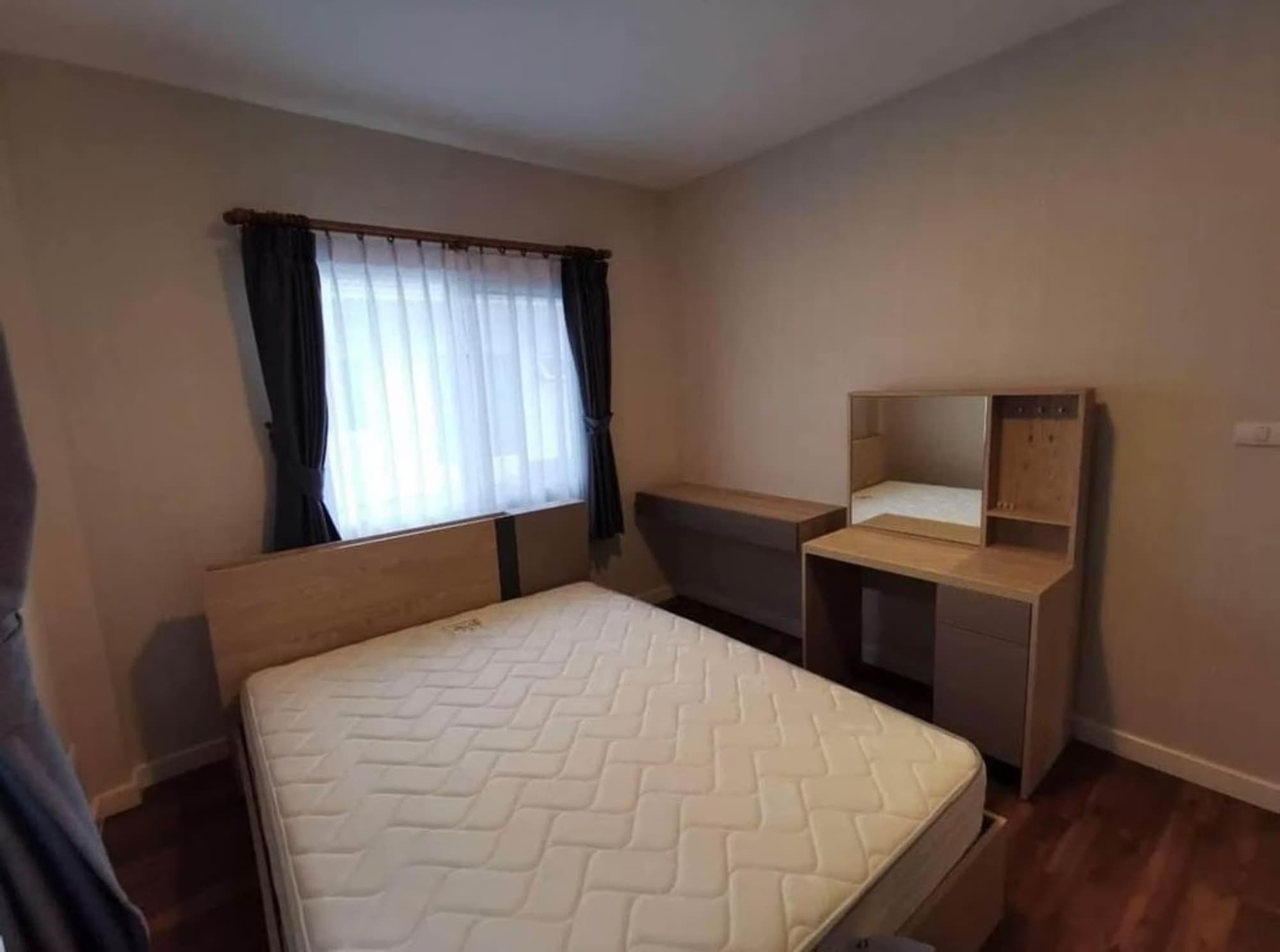  - Image 8