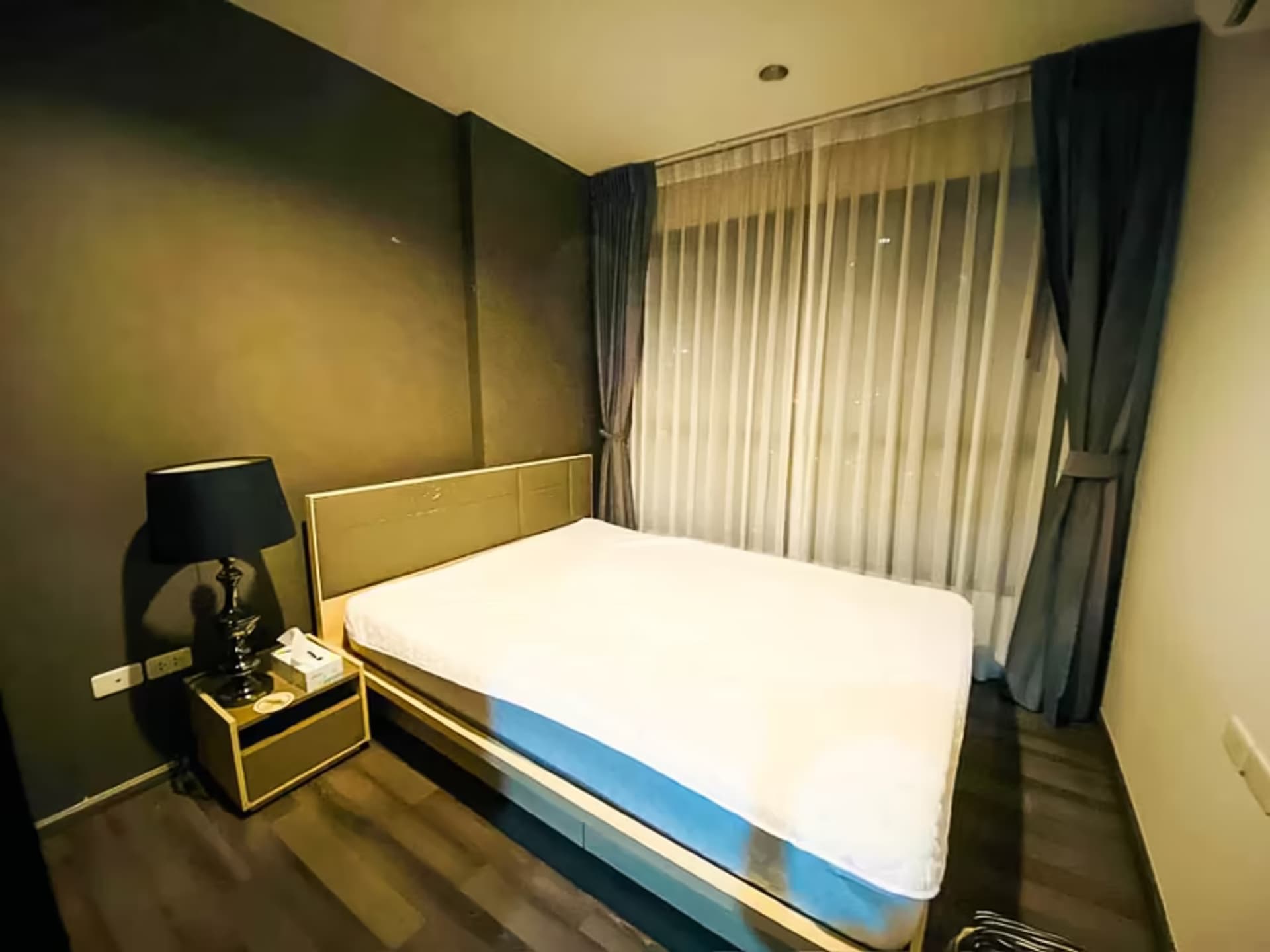 1 Bedroom Condo - Image 4