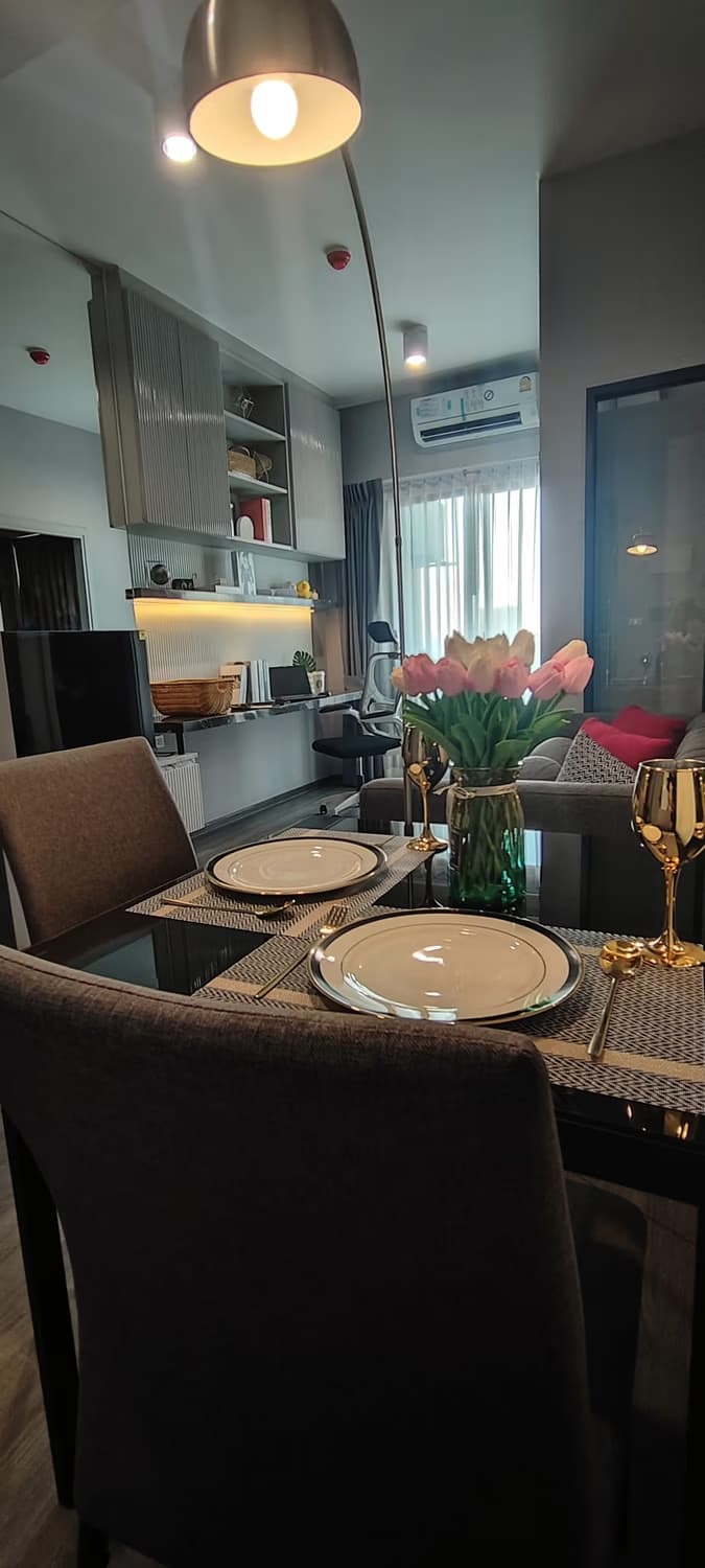 1 Bed Condo for Rent and Sale in Bang Rak - Image 2