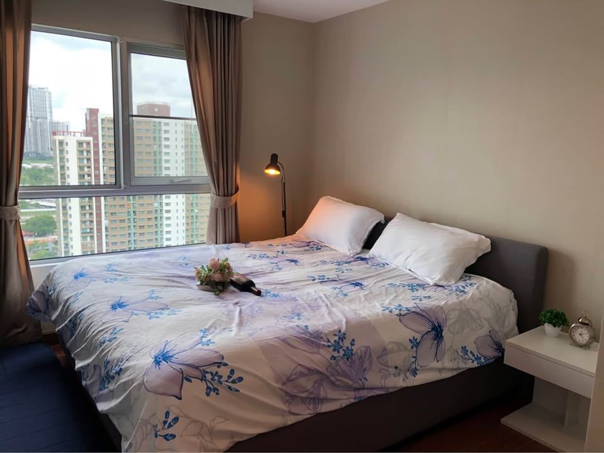 3 ห้องนอน คอนโด สำหรับ ขาย ใน Huai Khwang - Image 3