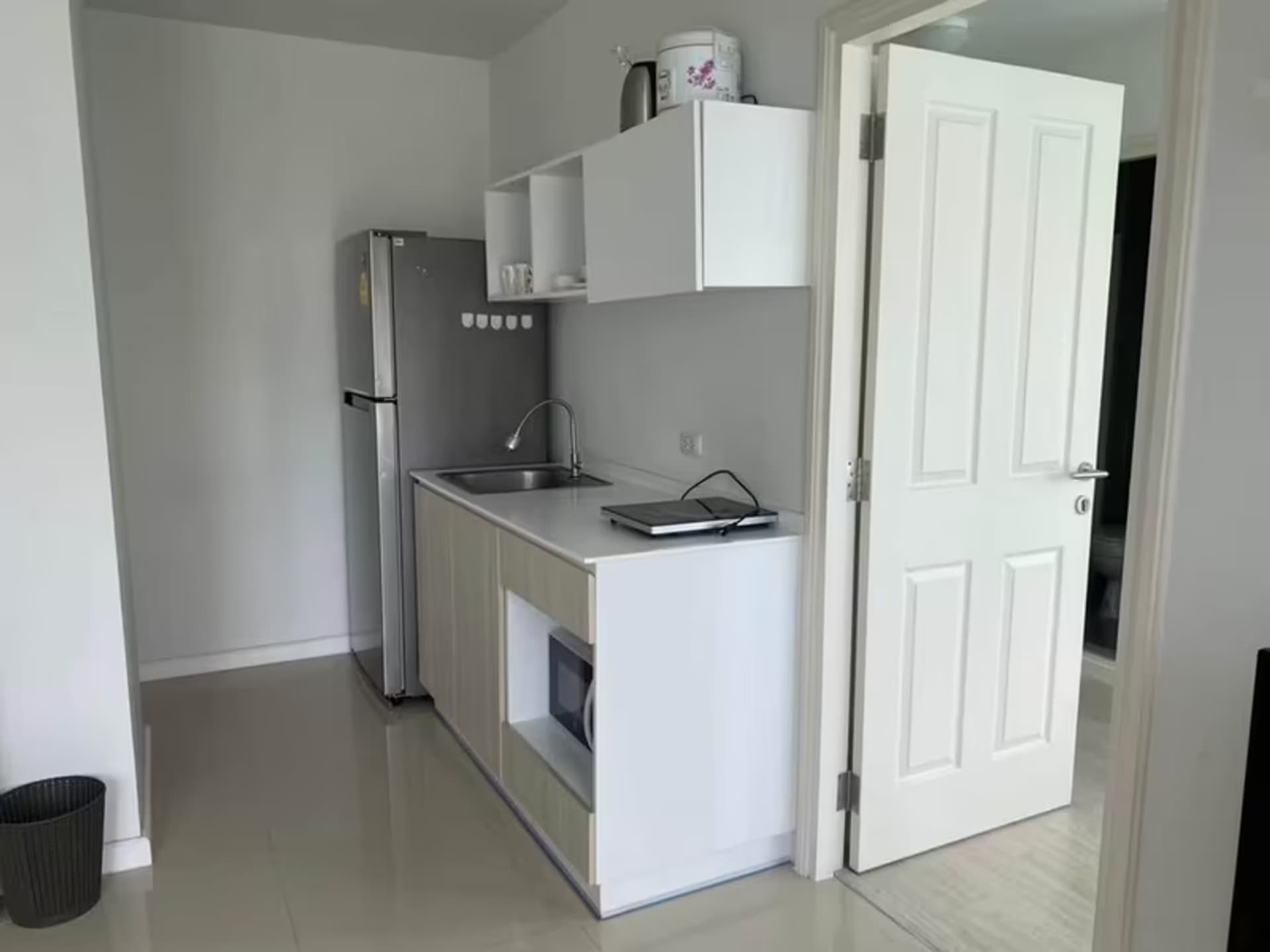  Condo for Rent at DCondo Sign - Image 5