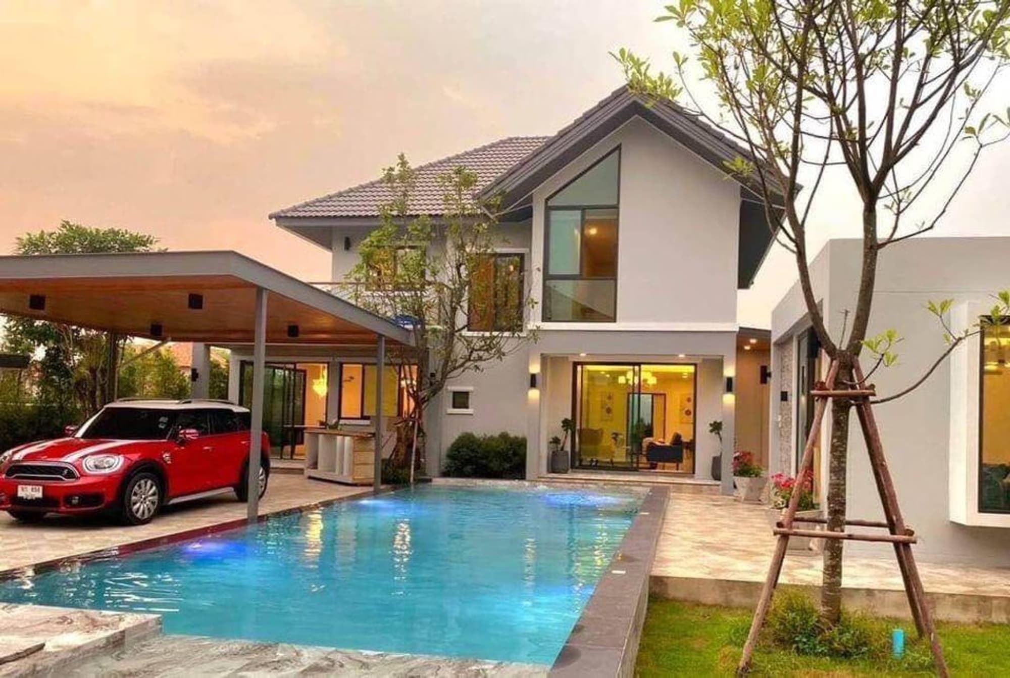 5 Bedroom House - Image 1
