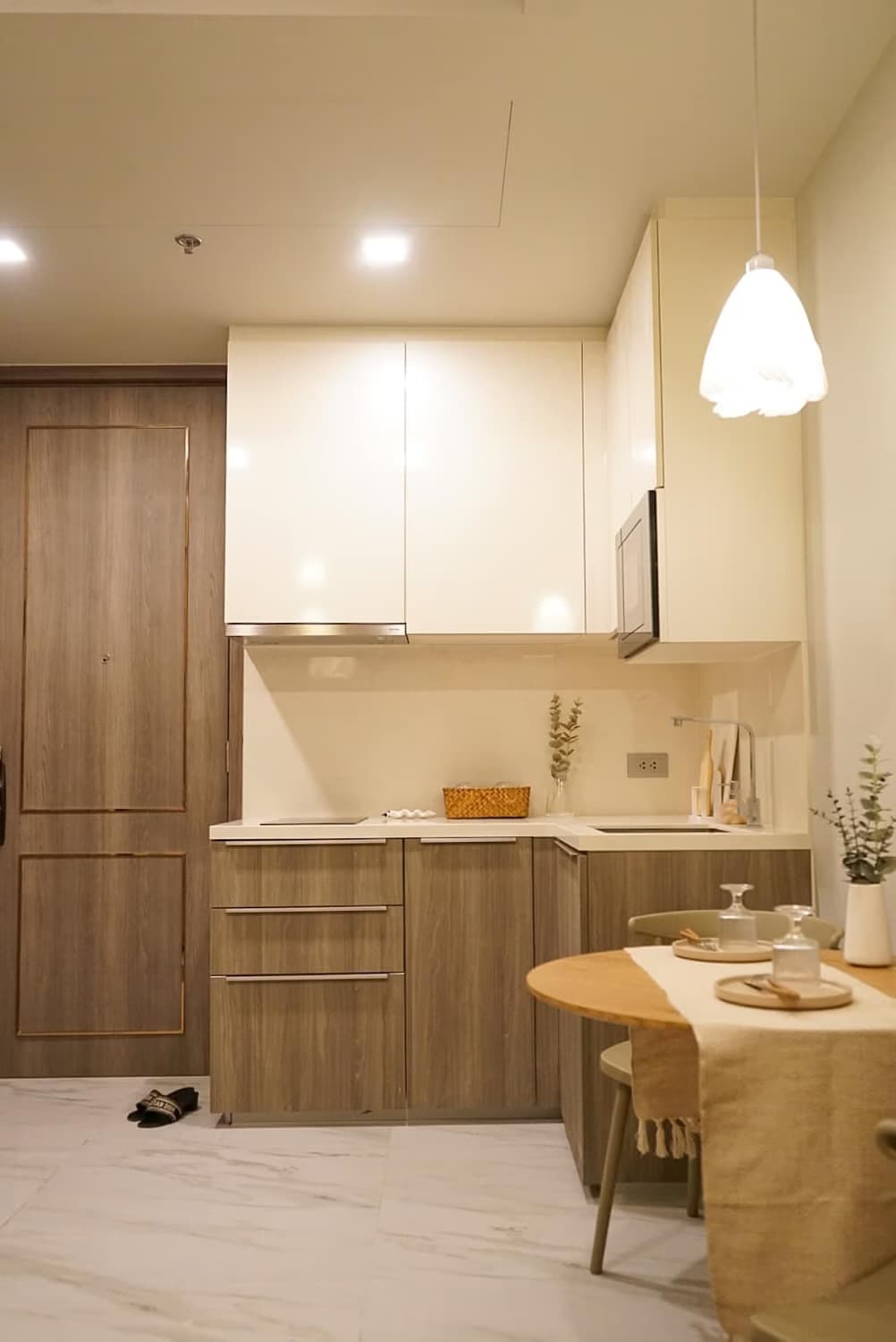 1 Bed Condo for Rent and Sale  Near Asok BTS - Image 3