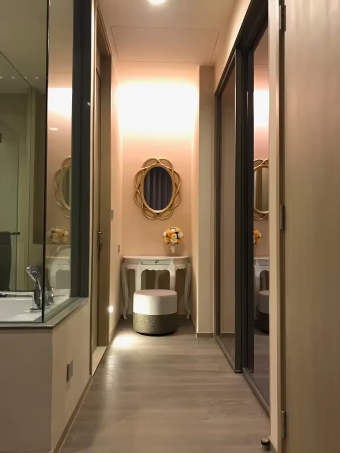 1 Bedroom Condo for Rent at THE ESSE Asoke - Image 4