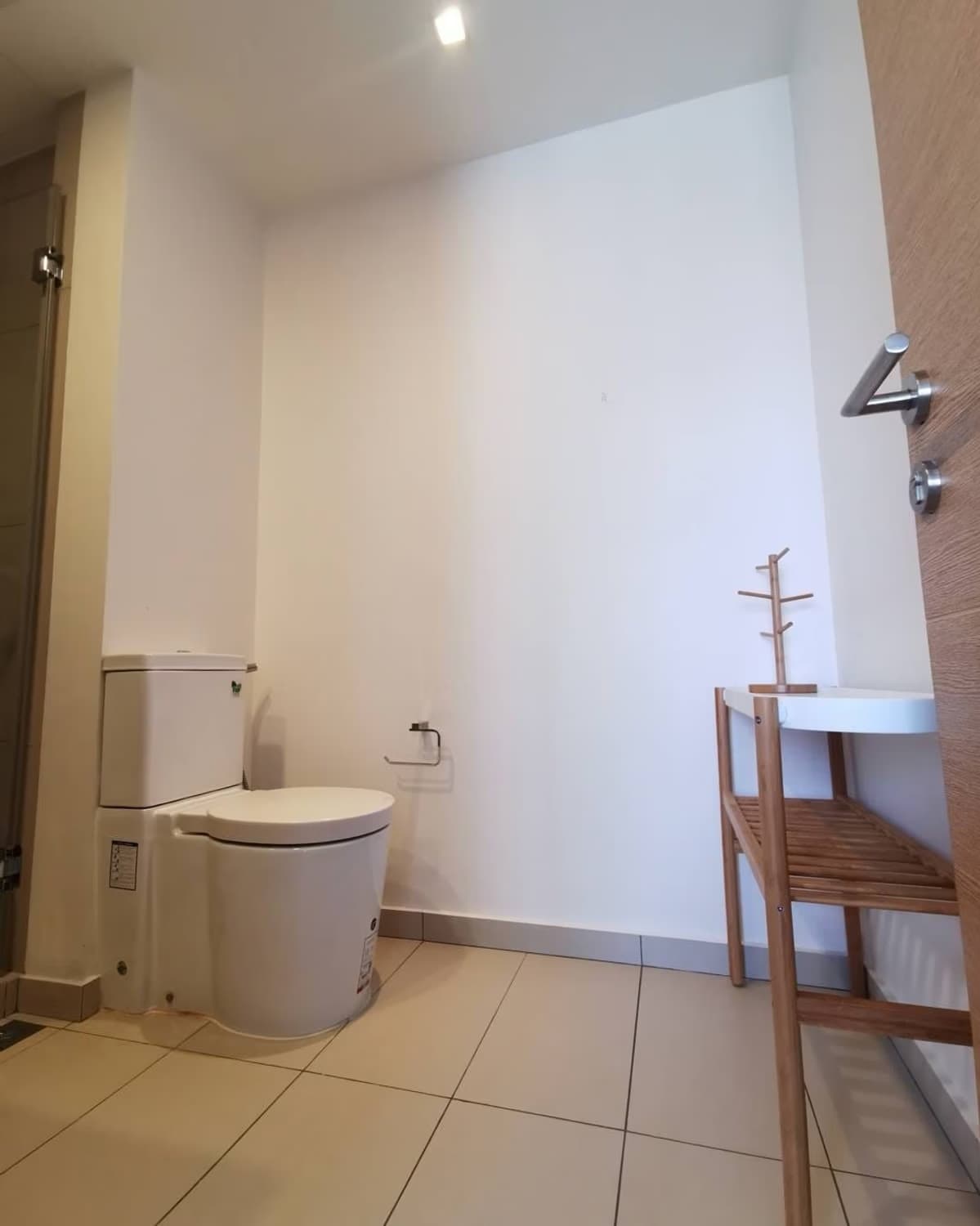 1 Bed Condo for Rent and Sale in undefined - Image 15