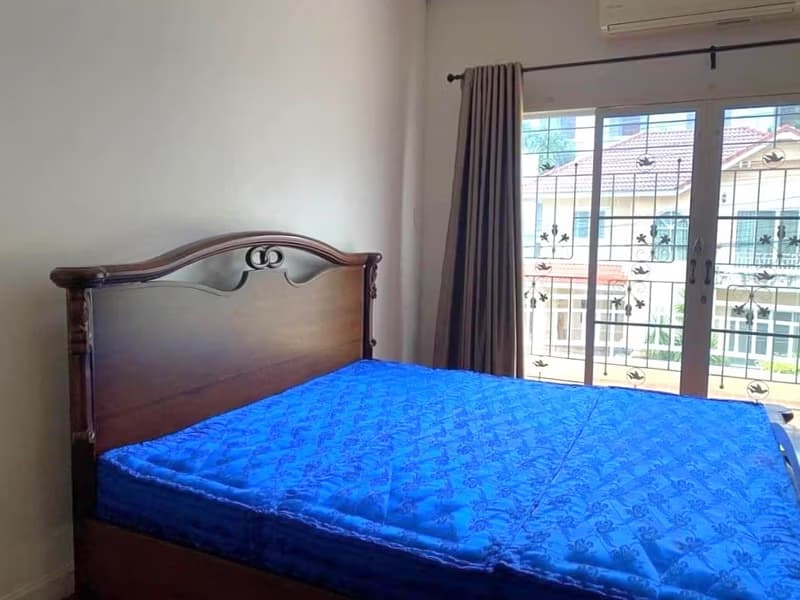 3 Bed House for Rent in Saraphi District
