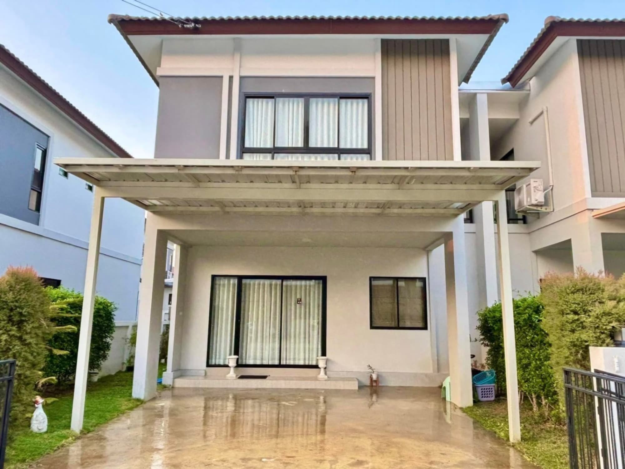 4 Bed House for Rent in Saraphi - Image 1