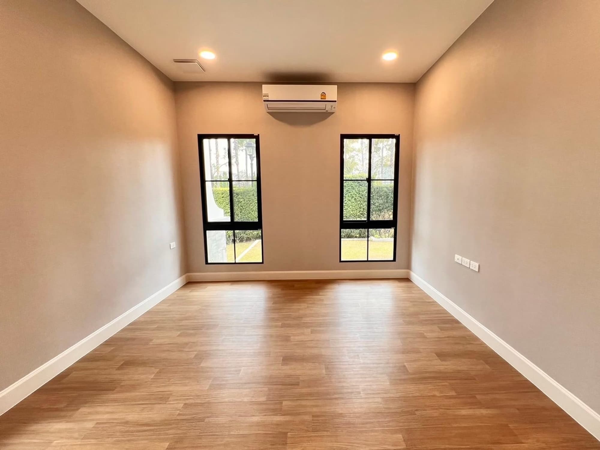 House for Sale at Nantawan Rama 9 - Krungthepkreetha - Image 10