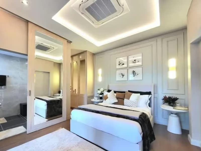 5 Bedroom House