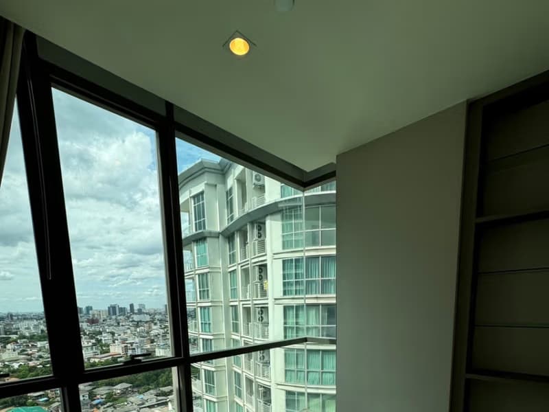 2 Bed Condo for Rent and Sale in Phra Khanong