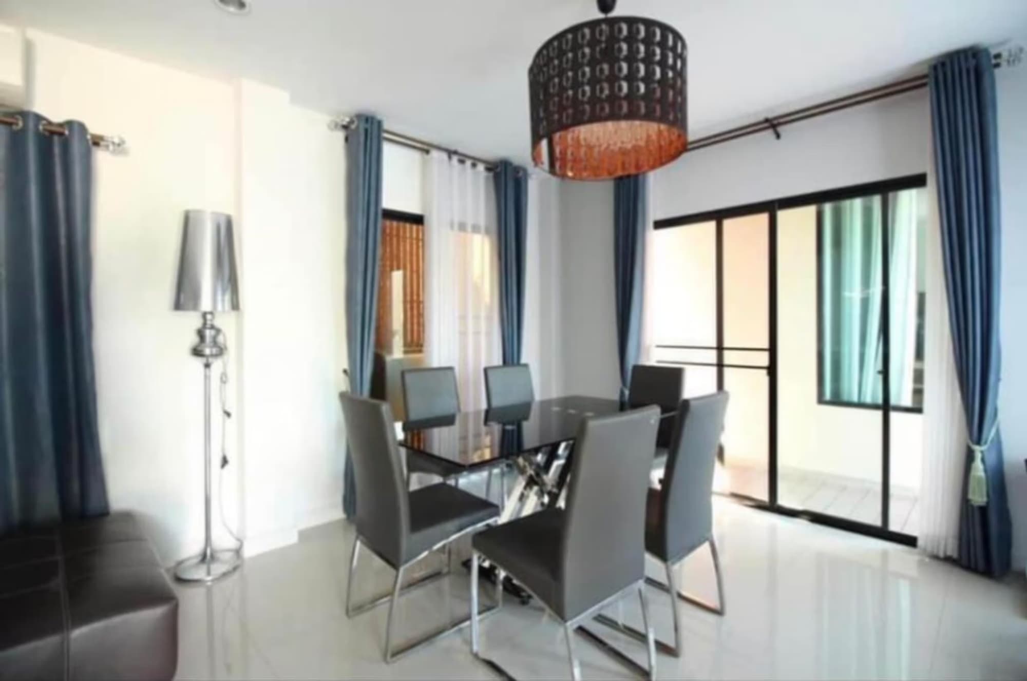 5 Bedroom House - Image 6
