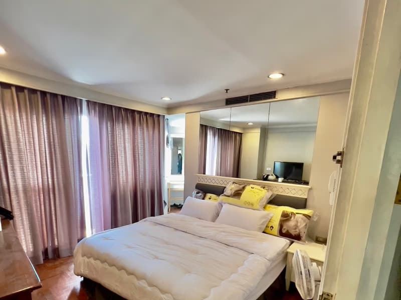 2 Bed Condo for Rent in Ratchathewi