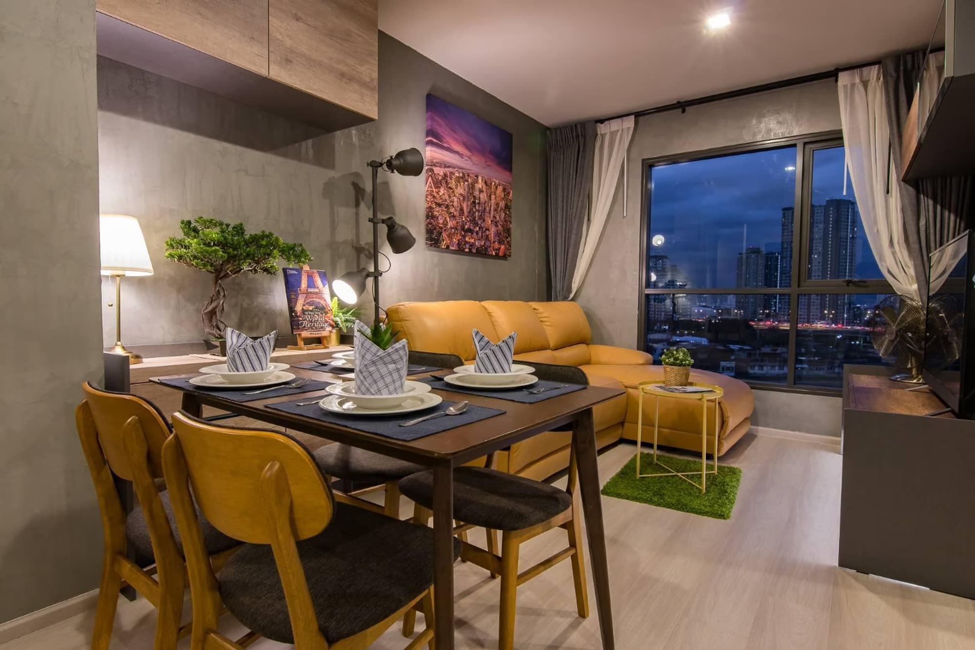 2 Bed Condo for Rent in Phra Khanong - Image 1