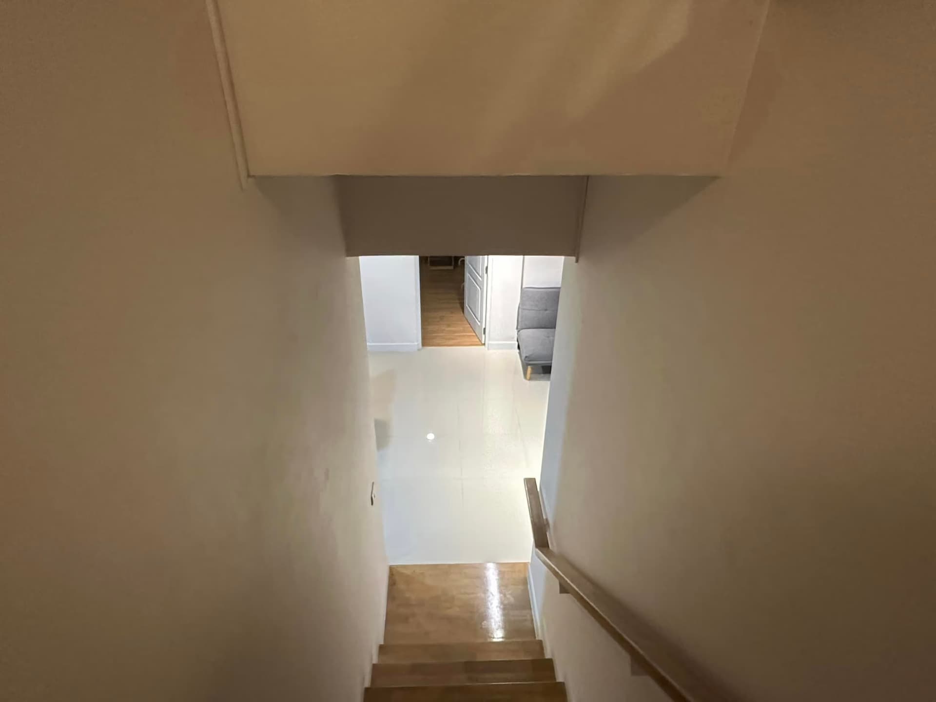  - Image 6