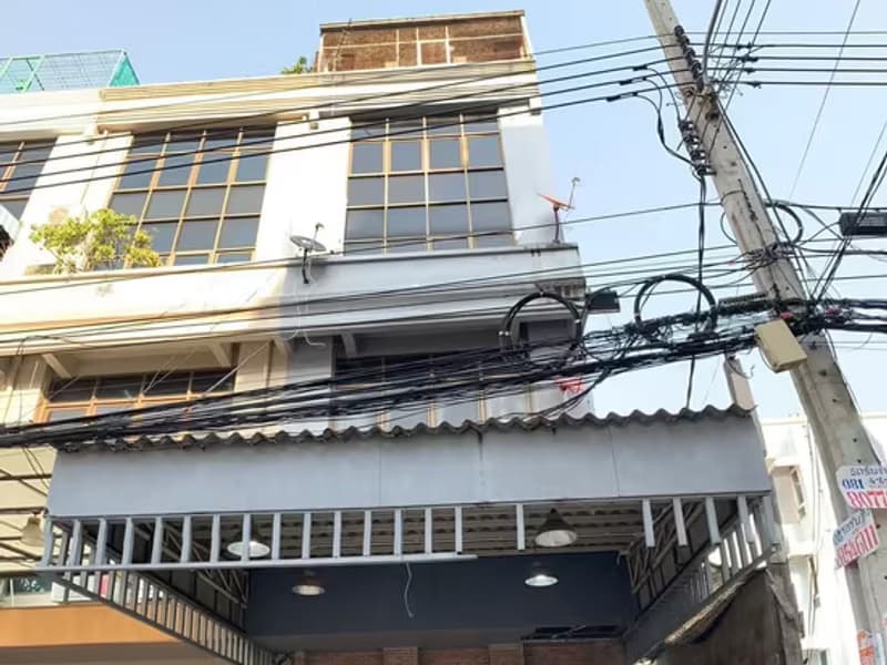 Townhouse for Sale in Huai Khwang